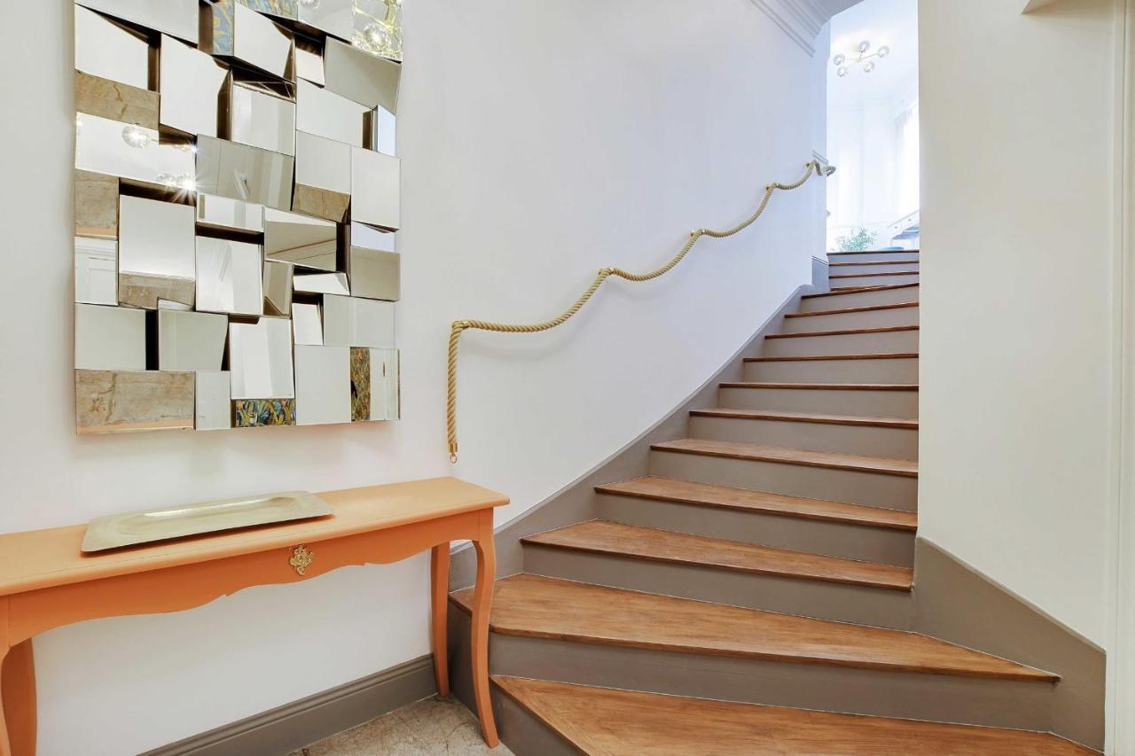Magnifique - 2br - 6p - Place De L'etoile Parijs